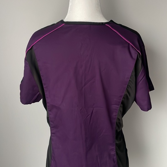 Health Pro Scrub Top 🦄 - Picture 4 of 6